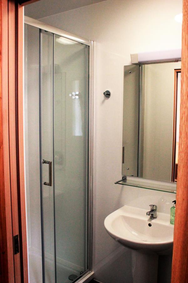 Black Isle Bar & Rooms Inverness Bagian luar foto