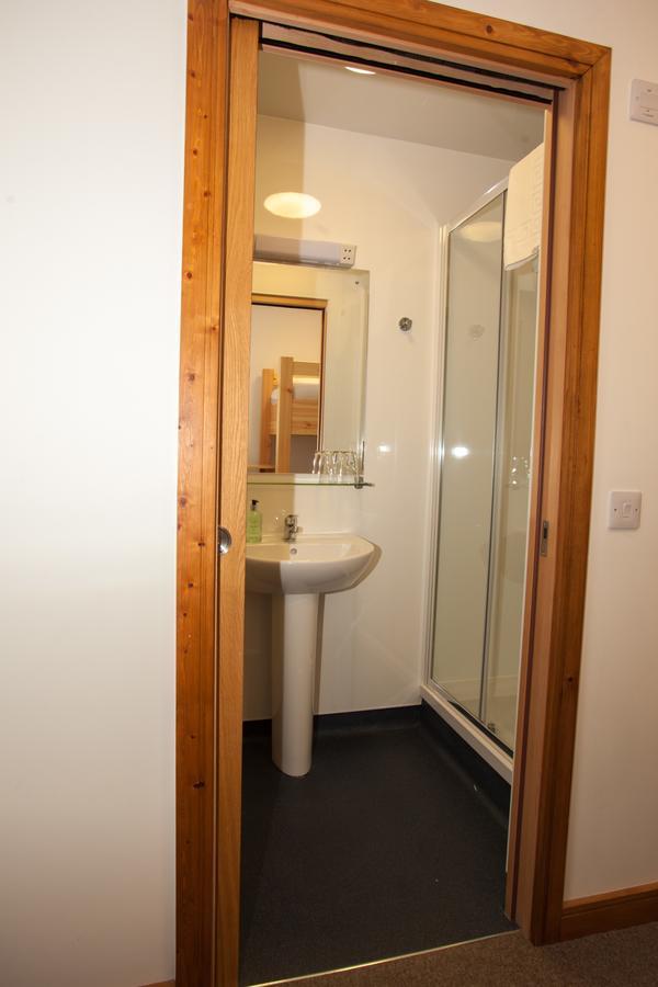 Black Isle Bar & Rooms Inverness Bagian luar foto
