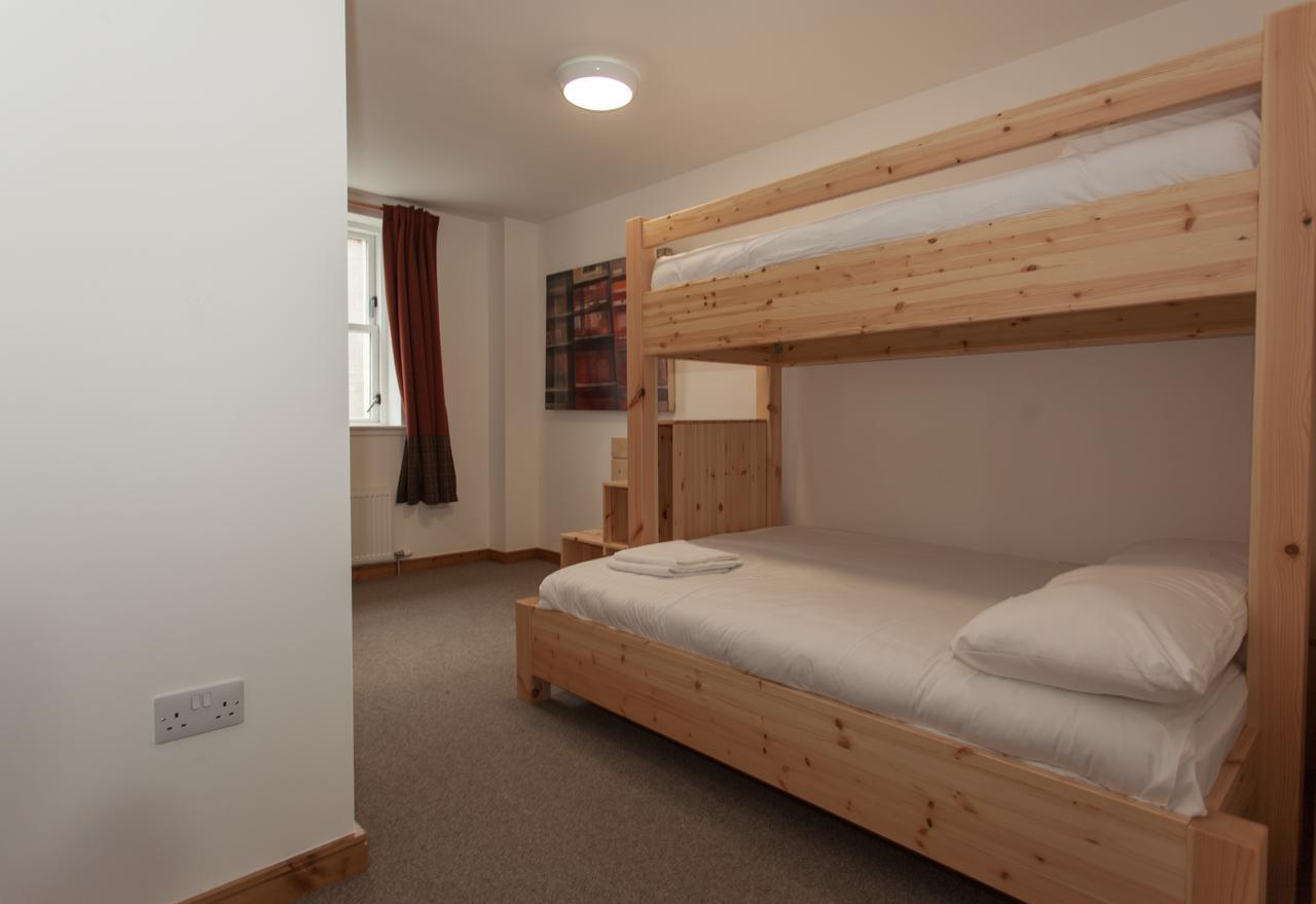 Black Isle Bar & Rooms Inverness Bagian luar foto